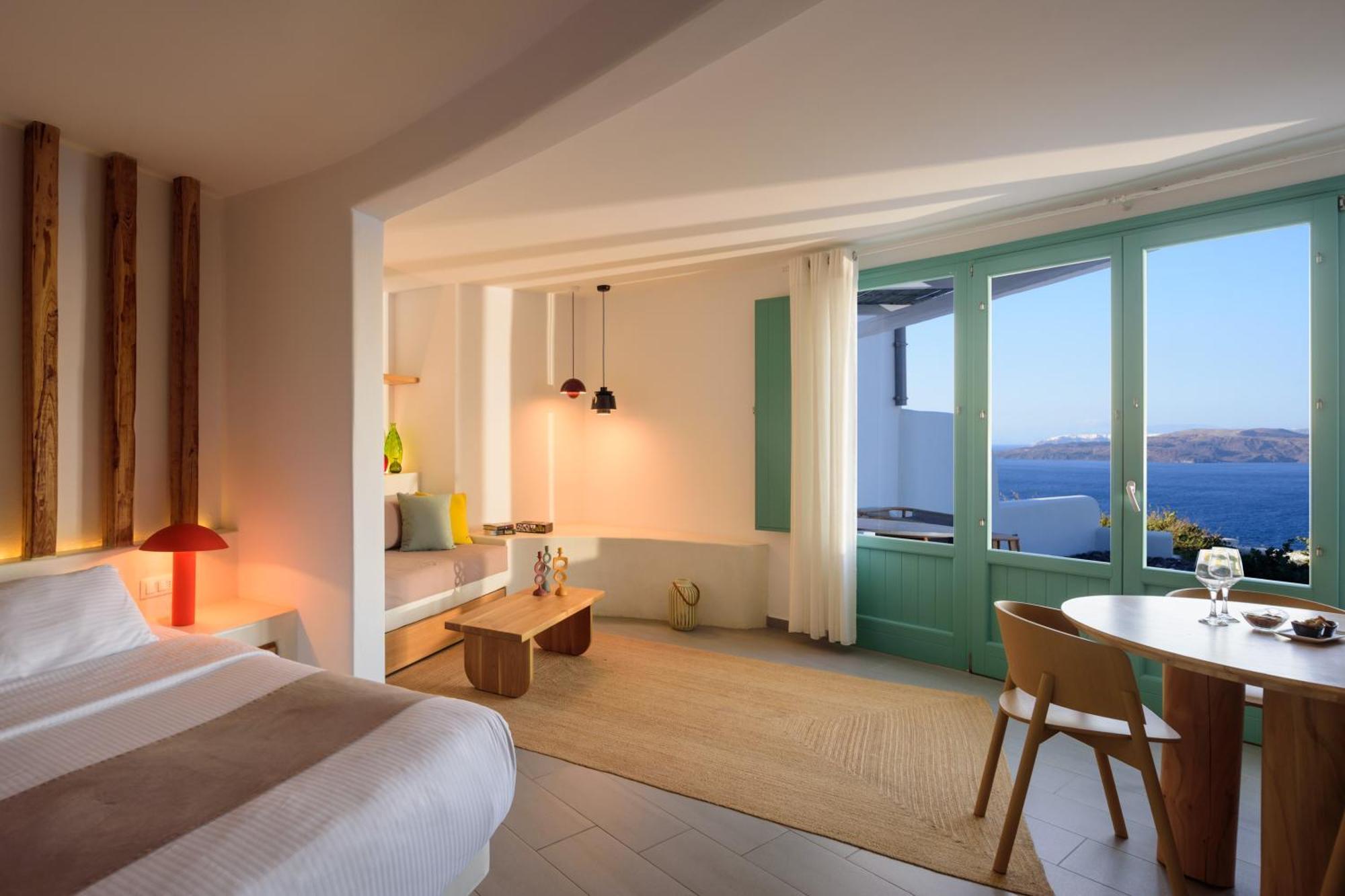 Neptune Luxury Suites Akrotírion Екстериор снимка